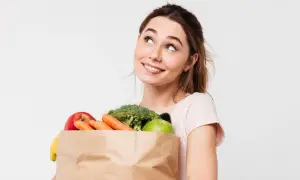 Dieta na cerę trądzikową: Co jeść, by pozbyć się pryszczy?