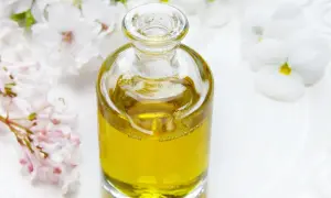 Peeling kawitacyjny: na czym polega? Odkryj sekrety czystej cery.