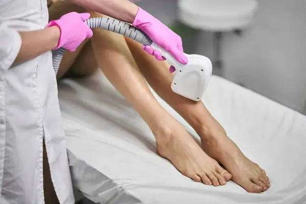 Depilacja laserowa wąsika: Ile zabiegów? Pełny poradnik!